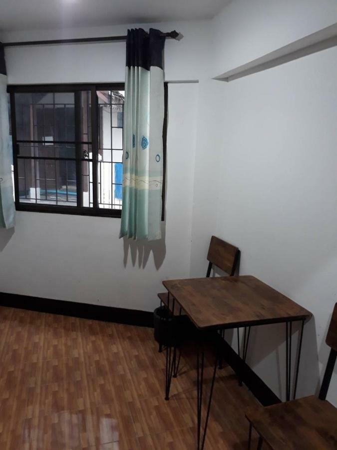 Changphuakgate Guesthouse Чиангмай Экстерьер фото